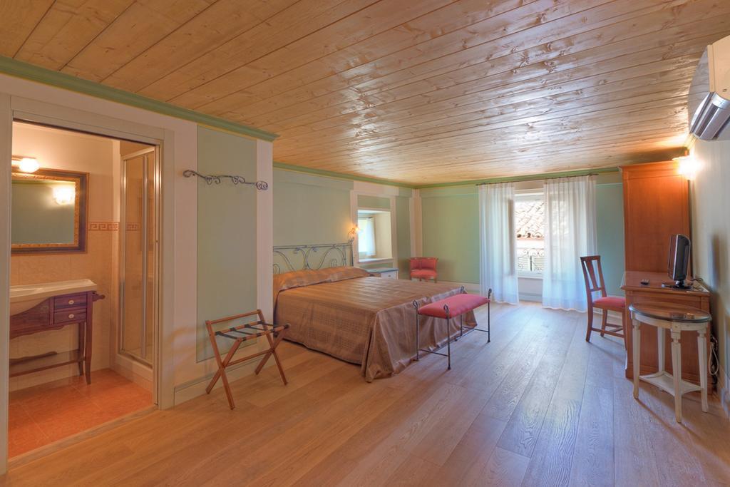 Il Vicolo Relais Bed & Breakfast Sirolo Bilik gambar